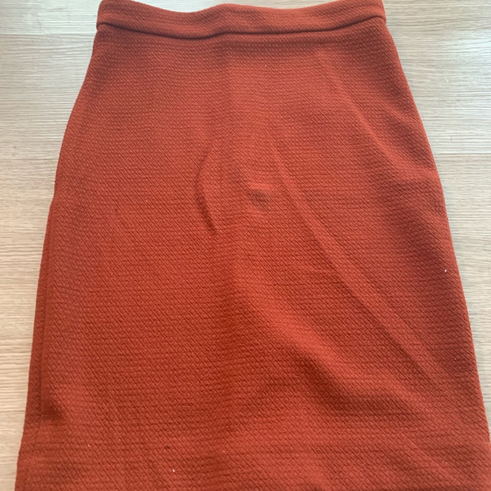 Ann Taylor stretch pencil skirt